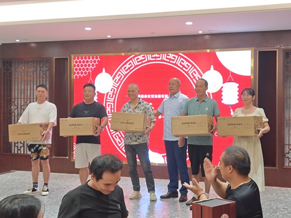 Fujian Taian Lamination Film Co., Ltd. Бенкет на честь свята середини осені, нова подорож.